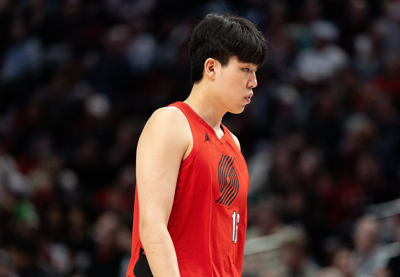 开云APP-杜马斯之子谈杨瀚森：首轮秀没球打就该去发展联盟 不该板凳坐穿